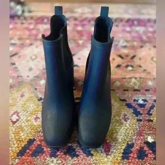 Jeffrey Campbell Hurricane Waterproof Chelsea Rain Boots Matte Black Heels - Picture 7 of 7